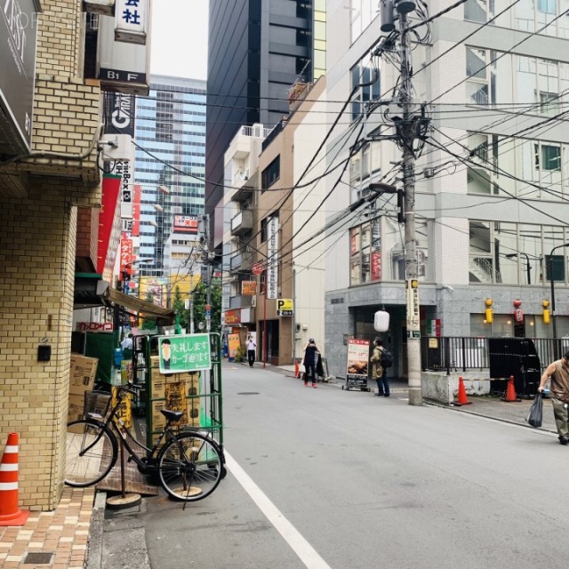 今井ビル ビル前面道路