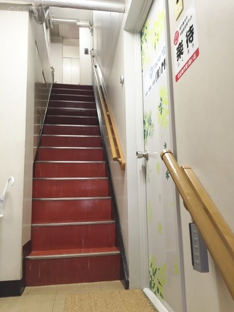 大澤ビル エントランス