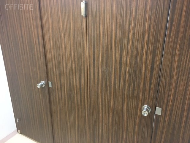 東新宿龍生堂ビル トイレ