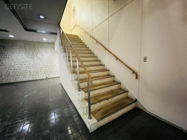 ハイネスロフティー　エントランス