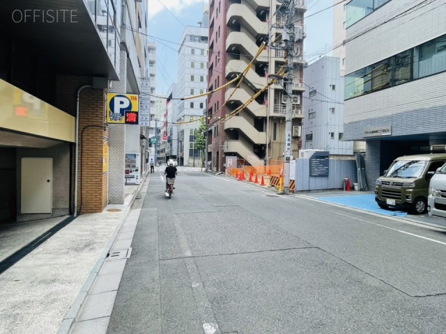 THE PORTAL IWAMOTOCHO　前面道路