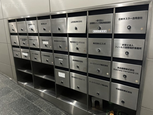 ベネックスSー3　エントランス