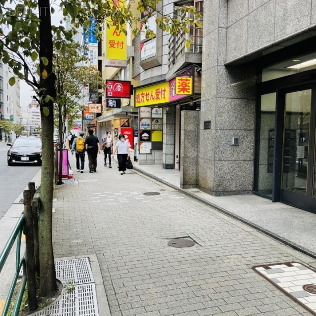 セイチビル ビル前面道路