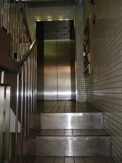 鈴井ビル 画像
