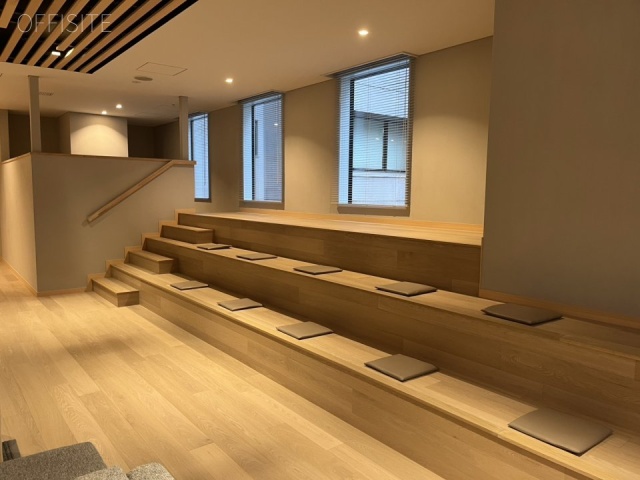 H1O浜松町ビル　エントランス