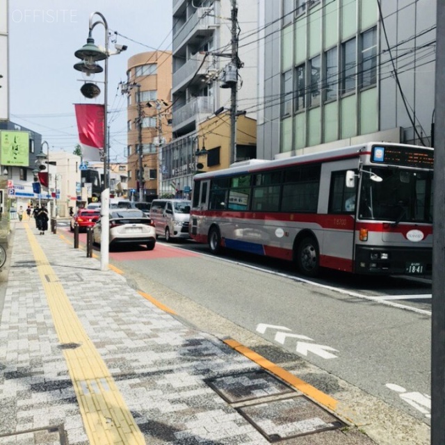 駒原ビル ビル前面道路