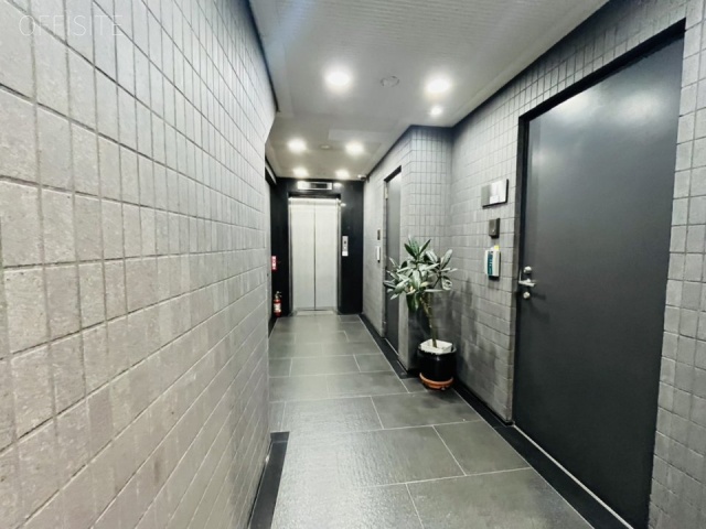 白善ビル　エントランス