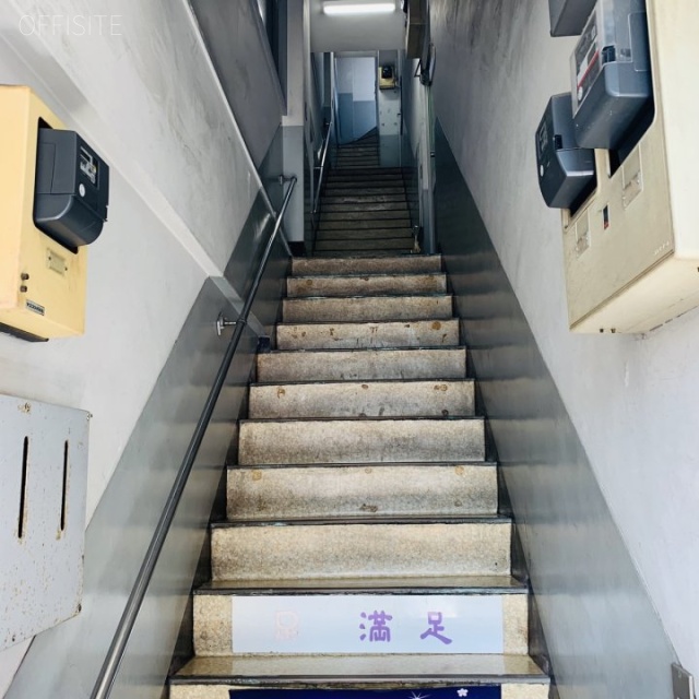 岡崎ビル エントランス