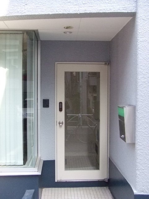 明邦ビル エントランス