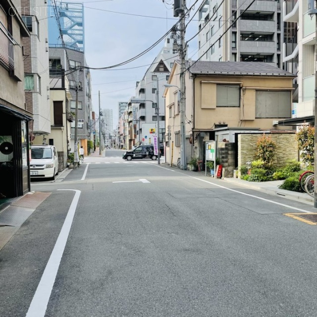 ケルビン蔵前 ビル前面道路