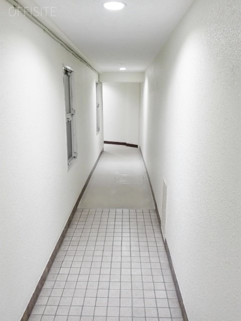 ハイツ神田岩本町 廊下