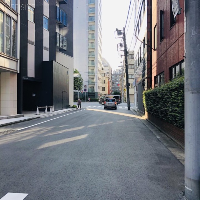 ベルミエ ビル前面道路