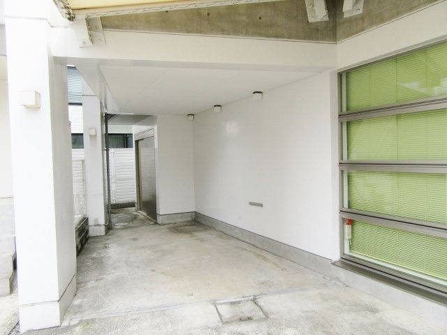 EIGHTEEN北青山 外観