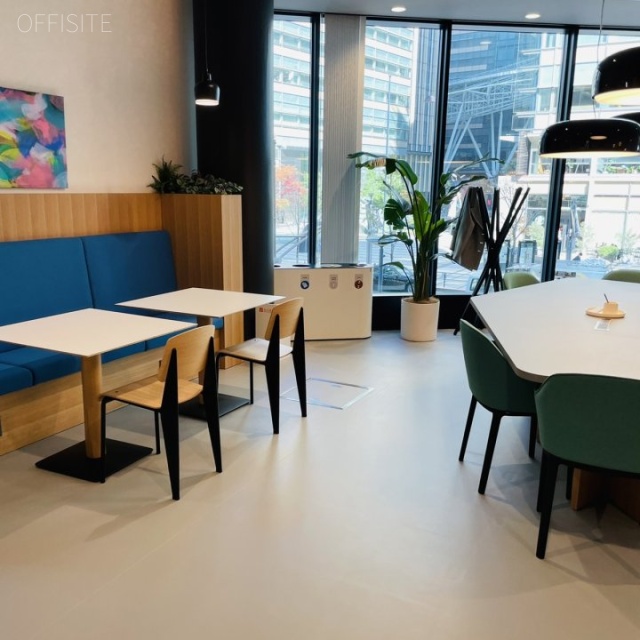 SPACES六本木 3階 1.00坪　2階 ロビー・カフェコーナー