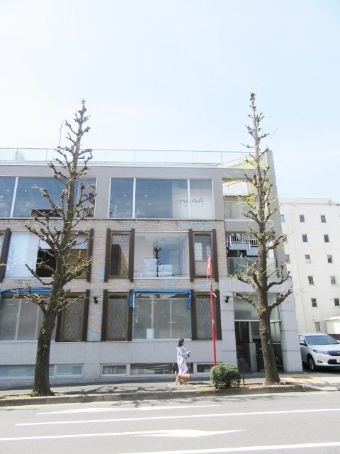 バルビゾン62ビル 外観