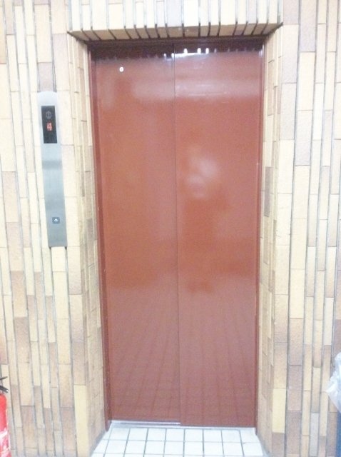 サンパークマンションビル 画像