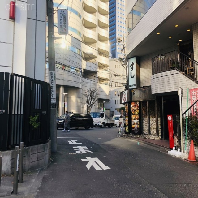 北斗第一ビル 前面道路