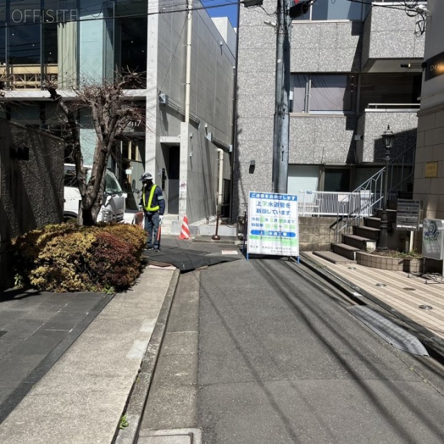 神宮前スクエア 前面道路