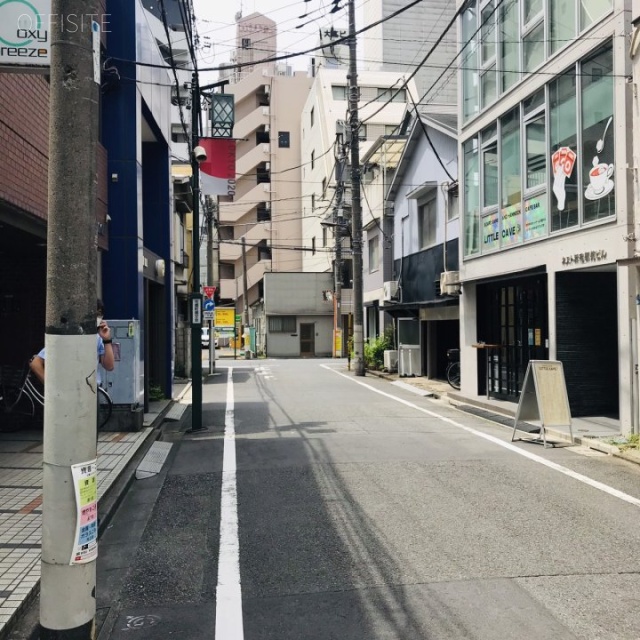 BN御苑ビル ビル前面道路