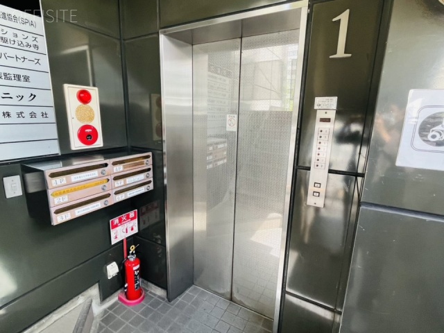 虎ノ門A2ビル　エントランス