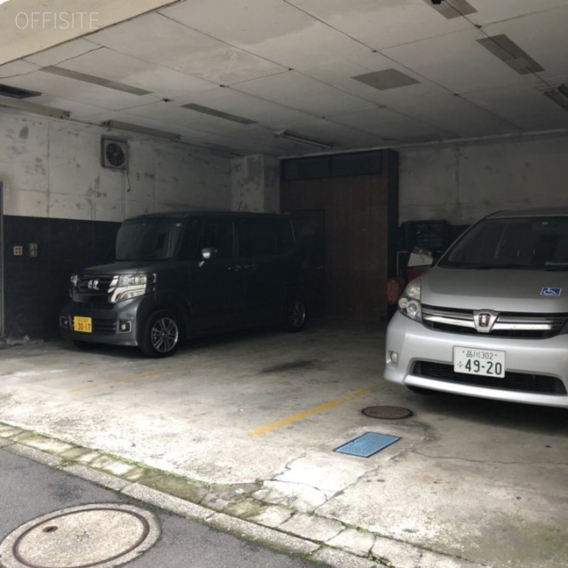 出版輸送ビル　駐車場