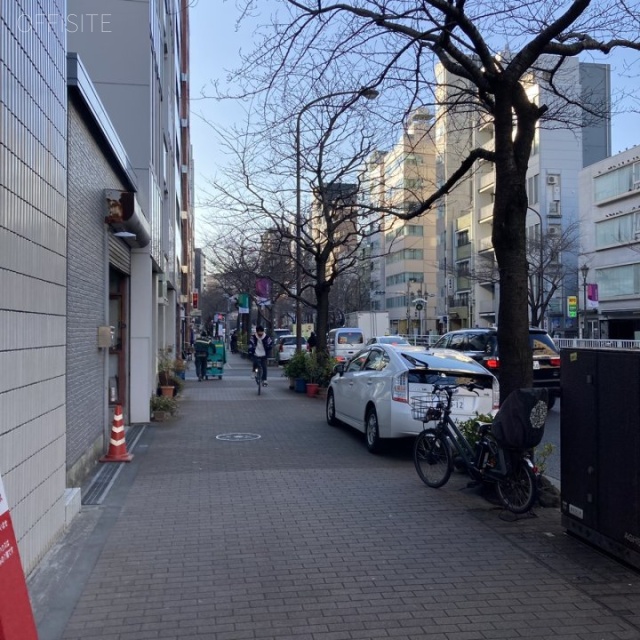 長谷部第2ビル　ビル前面道路
