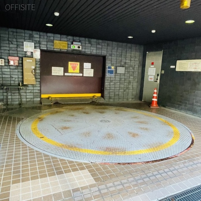 プライム末広町ビル 駐車場