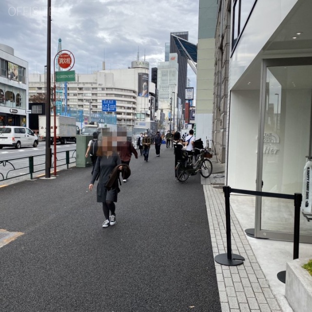 原宿董友(はらじゅくとうゆう)ビル ビル前面道路