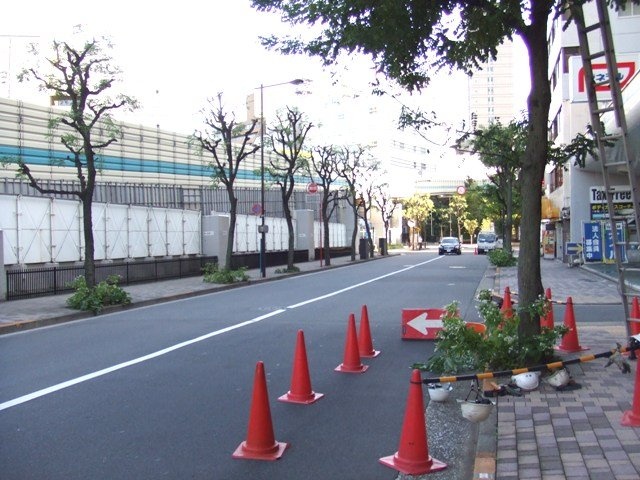 平河町ロンステート ビル前面道路