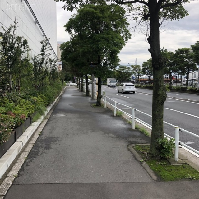 OCS東京スカイゲート ビル前面道路