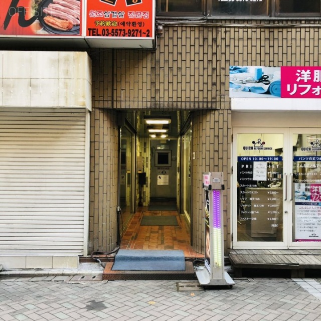 赤坂福富ビル エントランス