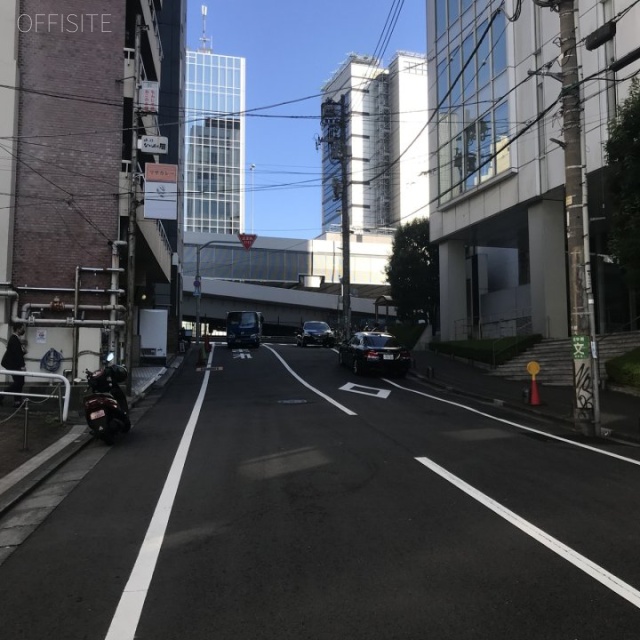 渋谷ファーストプレイス ビル前面道路