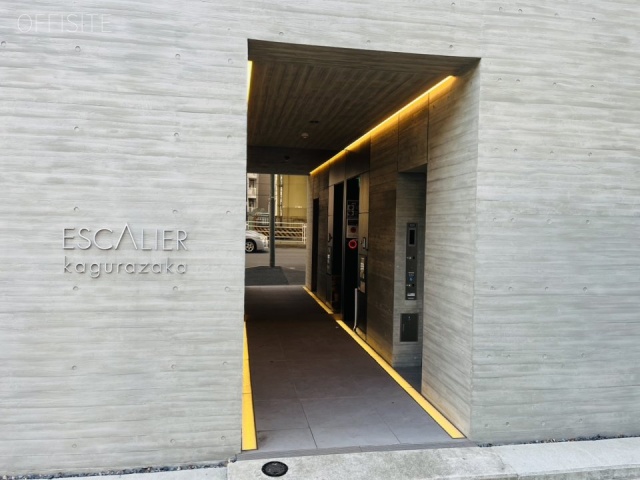 ESCALIER神楽坂 エントランス