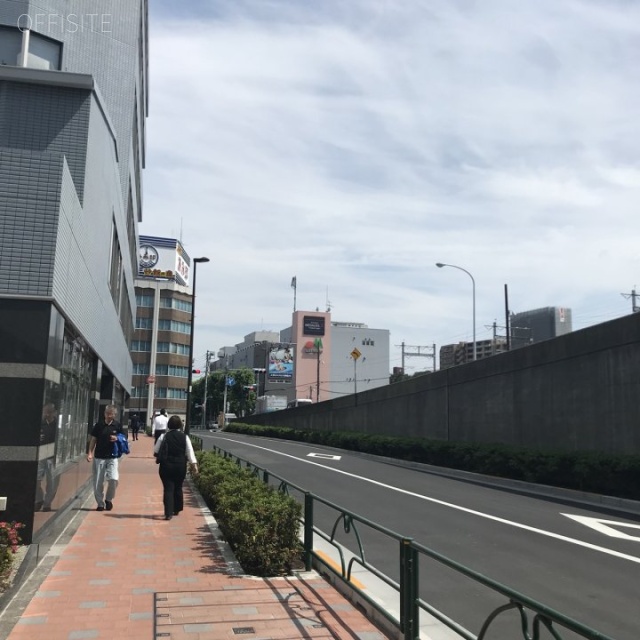 田端フクダビル ビル前面道路