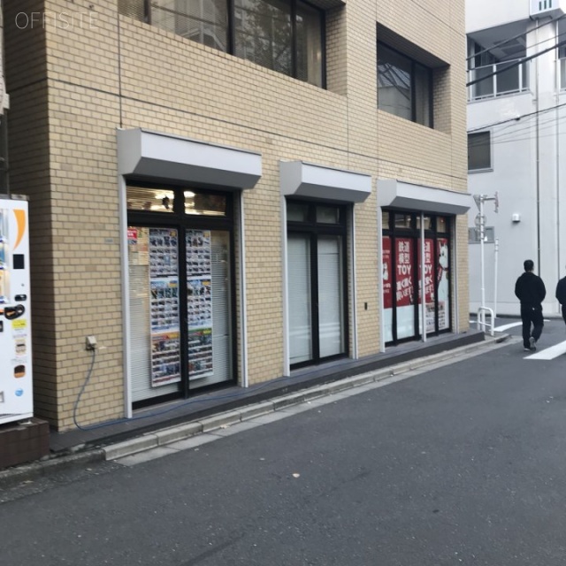 秋本ビル 外観