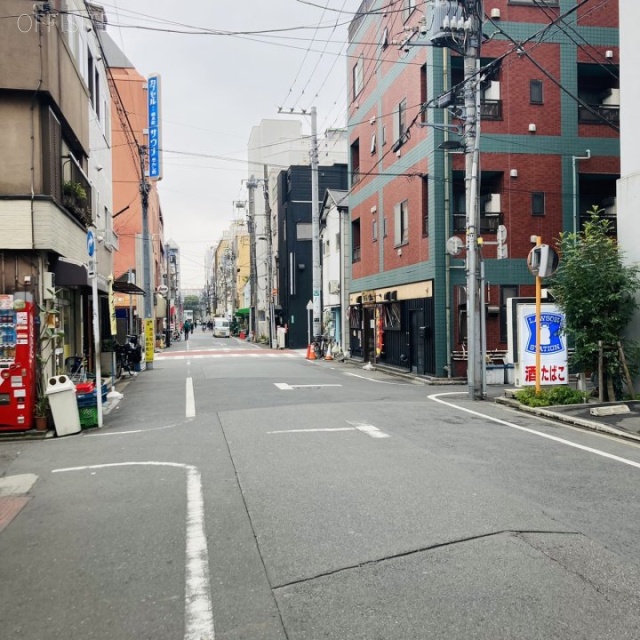 西村ビル 前面道路