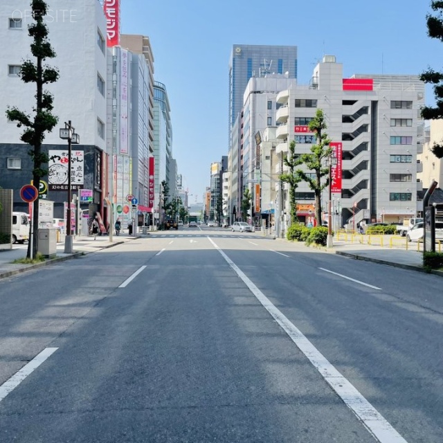 アーク栄本町ビルディング　前面に本町通