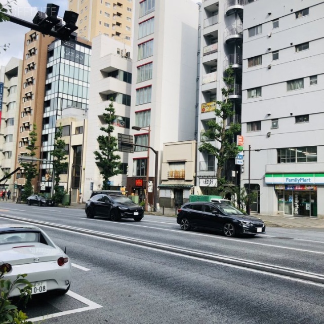 oak meguro 前面歩道