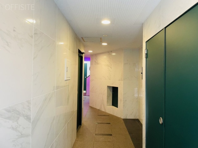 l&Kビル　エントランス