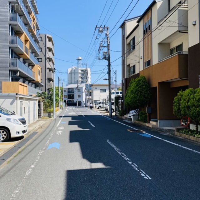 パシフィック第2門前仲町 ビル前面道路