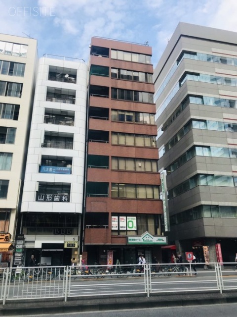アクセス西新宿ビル 外観