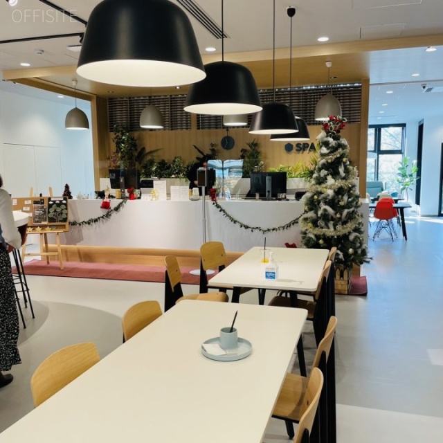 SPACES六本木 3階 1.00坪　2階 ロビー・カフェコーナー