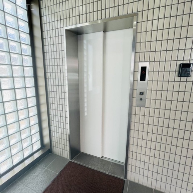 KAKINビル　エレベーター