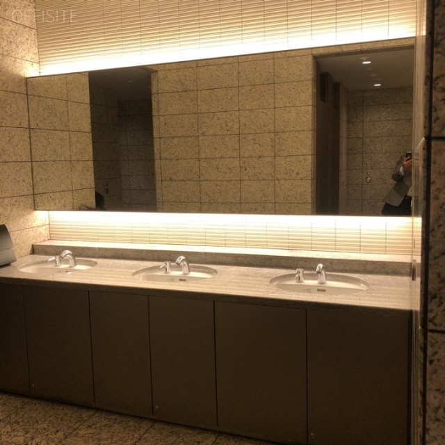 大手町プレイス ウエストタワー 共用トイレ