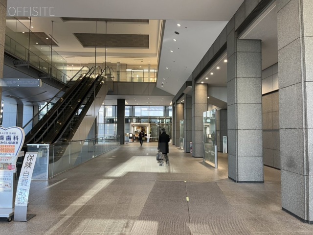 日石横浜ビル エントランス