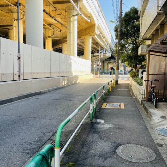 アサカシオン玉川台 ビル前面道路