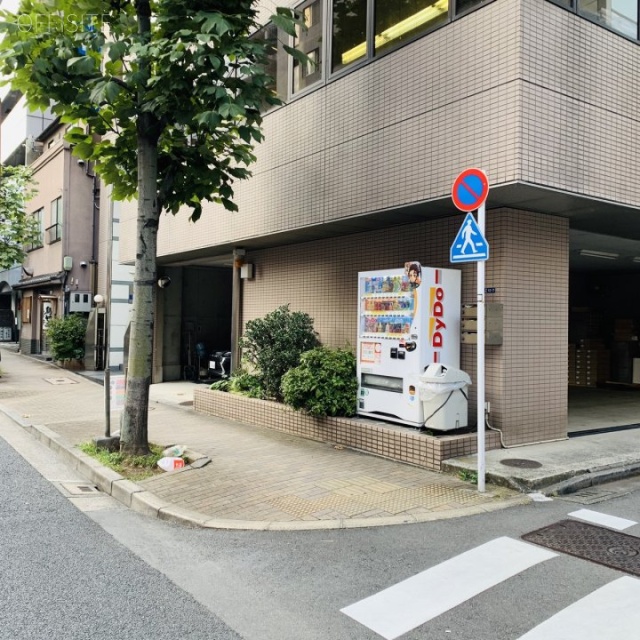 新富HJビル 外観
