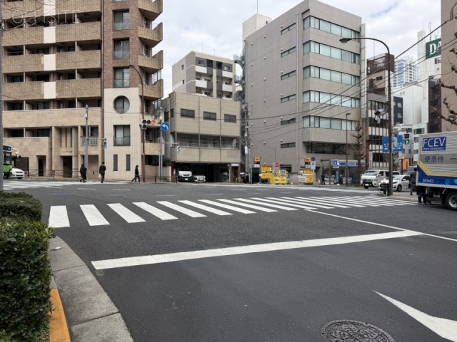 NTビル 前面道路