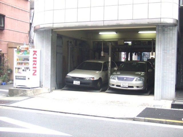 新橋SDビル 駐車場