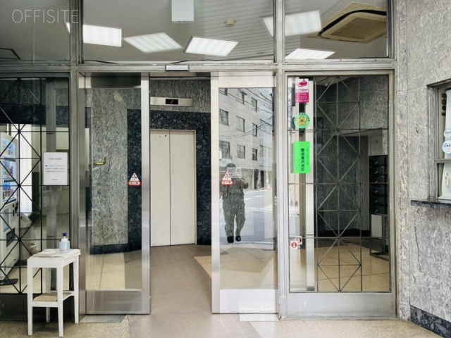 滋賀銀行東京事務所ビル　エントランス